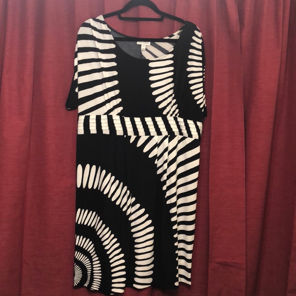 Black and white dress